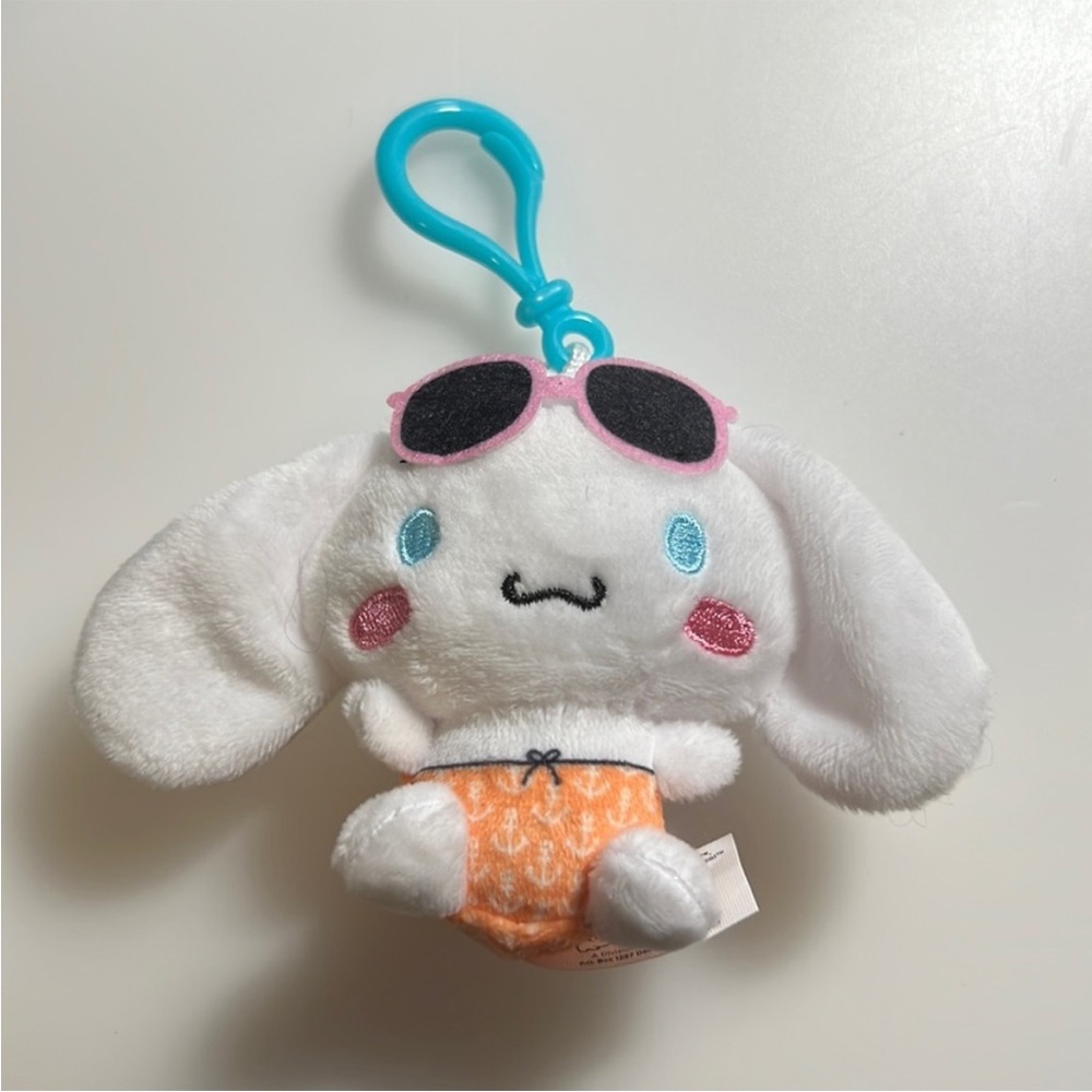 Cinnamonroll Sanrio danglers
